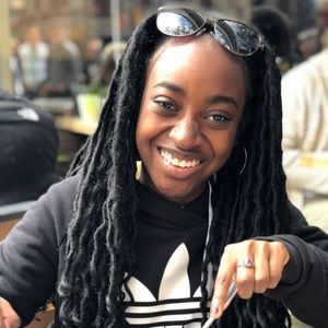 Meet your Posher, Genna